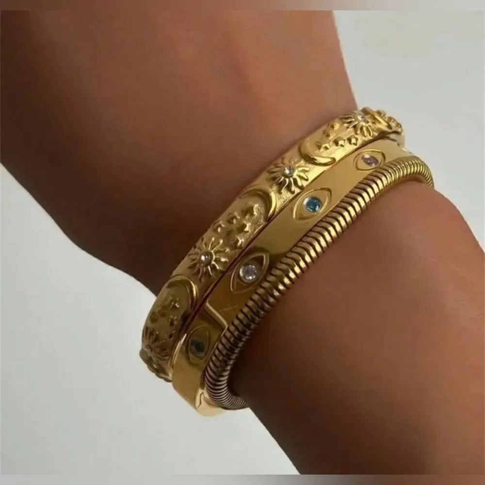Boho evil eye bangle M814